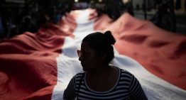 El primer ministro de Perú renuncia para evitar las mociones de censura tras el asesinato de 13 mineros