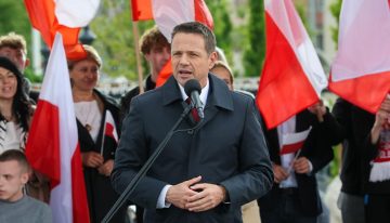 Polonia, dividida, prevé una victoria por la mínima en la segunda vuelta de las presidenciales