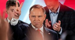El nacionalista Nawrocki gana las elecciones presidenciales en Polonia, según los resultados oficiales