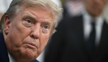 Trump dice que «un cambio de régimen en Irán es posible»