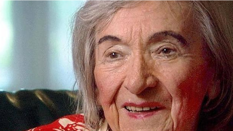 En la imagen, Margot Wölk