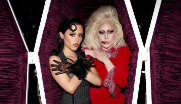 Lady Gaga anuncia participación en «Merlina» durante su show en Tudum 2025