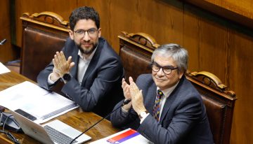 «El país avanza en pisos de dignidad»: Gobierno celebró aprobación de nuevo salario mínimo