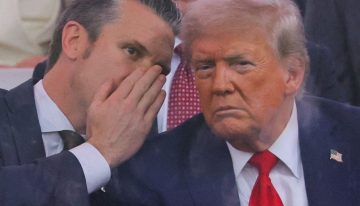 Trump, más cerca de atacar a Irán: amenaza con matar al ayatolá Jamenei y exige una «rendición incondicional»