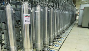 Irán responde a la presión militar y diplomática con un órdago nuclear