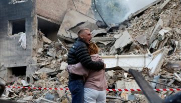 Un nuevo bombardeo ruso deja al menos 14 muertos en Kiev y 44 heridos