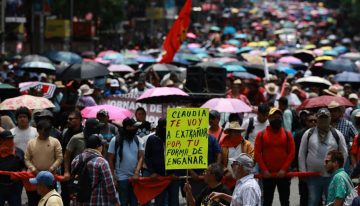 Nueva ruptura entre Sheinbaum y López Obrador: los docentes mexicanos reclaman recuperar la ley de pensiones