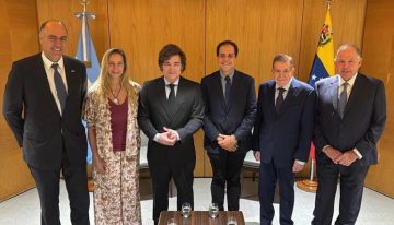 Milei se reúne con Edmundo González en Madrid en un encuentro marcado por el atentado contra Miguel Uribe