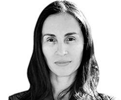 La ministra de Economía británica, a lágrima viva en el Parlamento tras la crisis por la ley de bienestar de Starmer