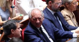 El primer ministro francés sobrevive a otra moción de censura, pero confirma la crisis nacional