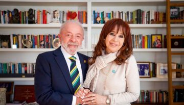 Cristina Fernández de Kirchner, tras recibir a Lula da Silva en su prisión domiciliaria: «Él también fue perseguido»