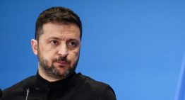 Zelenski da marcha atrás tras las protestas y las quejas de la UE: una ley devolverá la independencia a los entes anticorrupción
