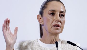 En plena tensión bilateral, México entrega 26 narcos a Trump para que cumplan condena en EE.UU.