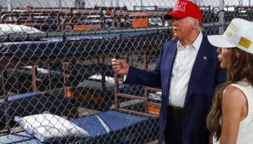 Una jueza ordena el cierre de la 'Alligator Alcatraz' de Trump, la cárcel para inmigrantes rodeada de caimanes
