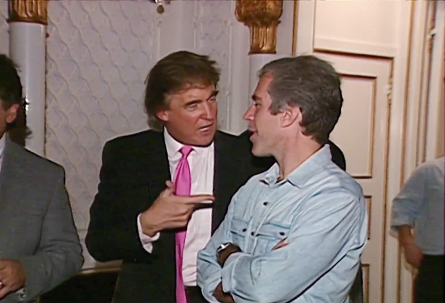 Donald Trump y Jeffrey Epstein en el documental 'Asquerosamente rico'