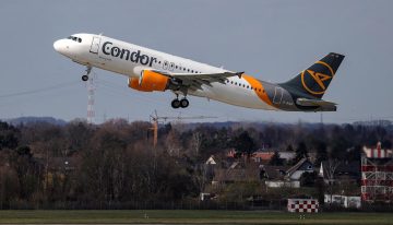 Un avión realiza un aterrizaje de emergencia en Italia tras incendiarse un motor tras el despegue