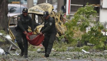 Dos atentados brutales en menos de 24 horas entierran la 'Paz total' de Petro