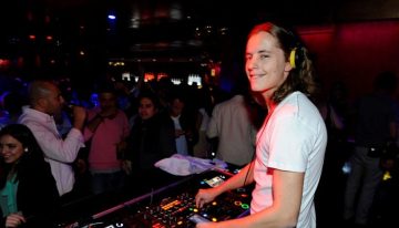 Alarma en la noche francesa: las discotecas parisinas comienzan a cerrar en masa