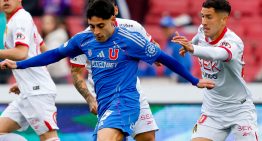[VIDEO] Javier Altamirano clavó un preciso remate para el 1-1 de la U ante U. Española