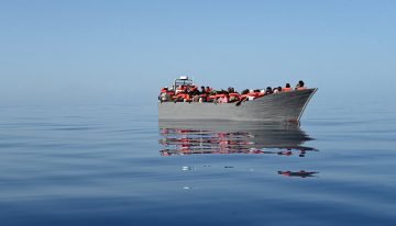 Al menos 20 migrantes muertos y varios desaparecidos en naufragio frente a Lampedusa