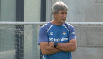 Pellegrini se llenó de críticas tras el debut de Betis en la Liga de España