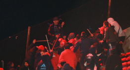 Hincha de la U que cayó desde la tribuna del estadio de Independiente: Nos hicieron saltar