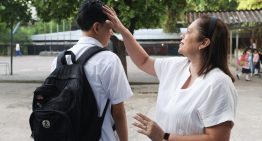 Bukele impone «dictadura» en los colegios para evitar que sean nidos de «pandilleros»