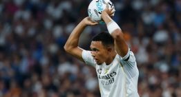 Alexander-Arnold quedó fuera de la lista de Inglaterra para duelos con Andorra y Serbia