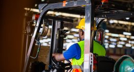 Tres ofertas masivas de empleo: vacantes de temporada y permanentes
