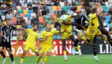 Udinese desaprovechó la ventaja y debutó con empate en la Serie A