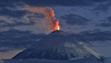 Hasta siete volcanes despertaron a la vez tras el terremoto de Kamchatka