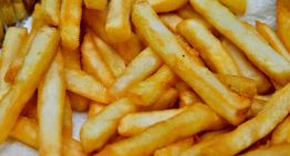 Es chilena: Estudio vinculó el origen de las papas fritas a una fiesta en Nacimiento