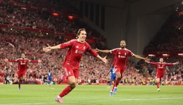 Liverpool comenzó la defensa del título en la Premier con exigido triunfo ante Bournemouth