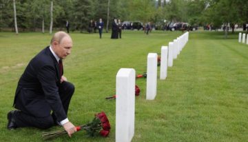 Putin realizó ofrenda florar en cementerio de Alaska donde yacen restos de pilotos soviéticos