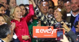 «Chile, un solo equipo»: Matthei relanzó su campaña apoyada en el piñerismo