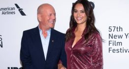Esposa de Bruce Willis responde a críticas por trasladar al actor a una residencia