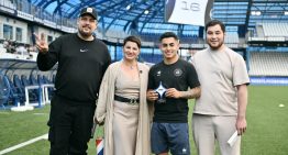 Jordhy Thompson se alzó como el Mejor Jugador de agosto en Orenburg
