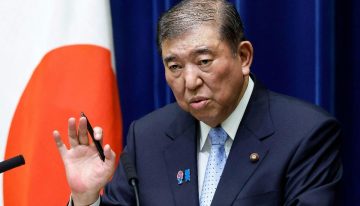 Dimite el primer ministro de Japón ante las críticas y divisiones en el seno de su partido
