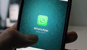 Vecina fue eliminada de grupo de WhatsApp por «conflictiva»: Justicia ordenó reintegrarla