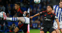 Alexis y Gabriel Suazo recibieron durísimas críticas tras nueva derrota del Sevilla Alexis y Gabriel Suazo recibieron durísimas críticas tras nueva derrota del Sevilla