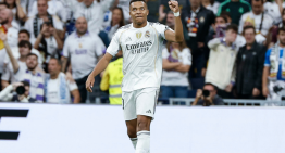 Kylian Mbappé lideró la victoria de Real Madrid ante Barcelona en el Estadio «Santiago Bernabéu» Kylian Mbappé lideró la victoria de Real Madrid ante Barcelona en el Estadio «Santiago Bernabéu»
