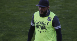 Everton contrató a Javier Torrente para salvarse del descenso en la Liga de Primera Everton contrató a Javier Torrente para salvarse del descenso en la Liga de Primera