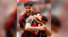 Con Pulgar titular: Flamengo venció a Palmeiras y lo alcanzó en la cima del Brasileirao