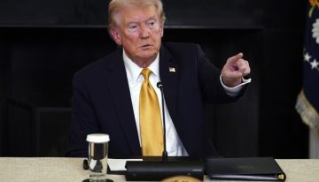 Trump corta negociación comercial con Canadá por uso «fraudulento» de palabras de Reagan