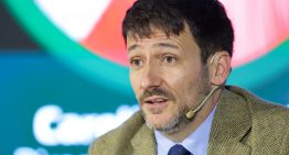 Oposición presentó acusación constitucional contra exministro Diego Pardow Oposición presentó acusación constitucional contra exministro Diego Pardow