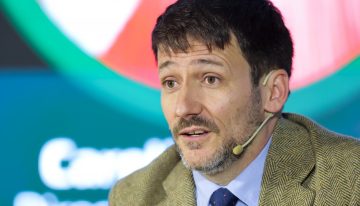 Oposición presentó acusación constitucional contra exministro Diego Pardow