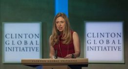 Hija de Clinton arremete contra Trump por demolición en la Casa Blanca: «Desprecia la historia» Hija de Clinton arremete contra Trump por demolición en la Casa Blanca: «Desprecia la historia»