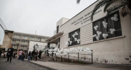 Emotiva velatón en colegio de niño que murió en accidente causado por delincuentes