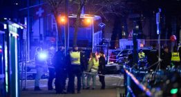 Un autobús arrolla a un grupo de peatones en una parada y deja tres muertos en Estocolmo