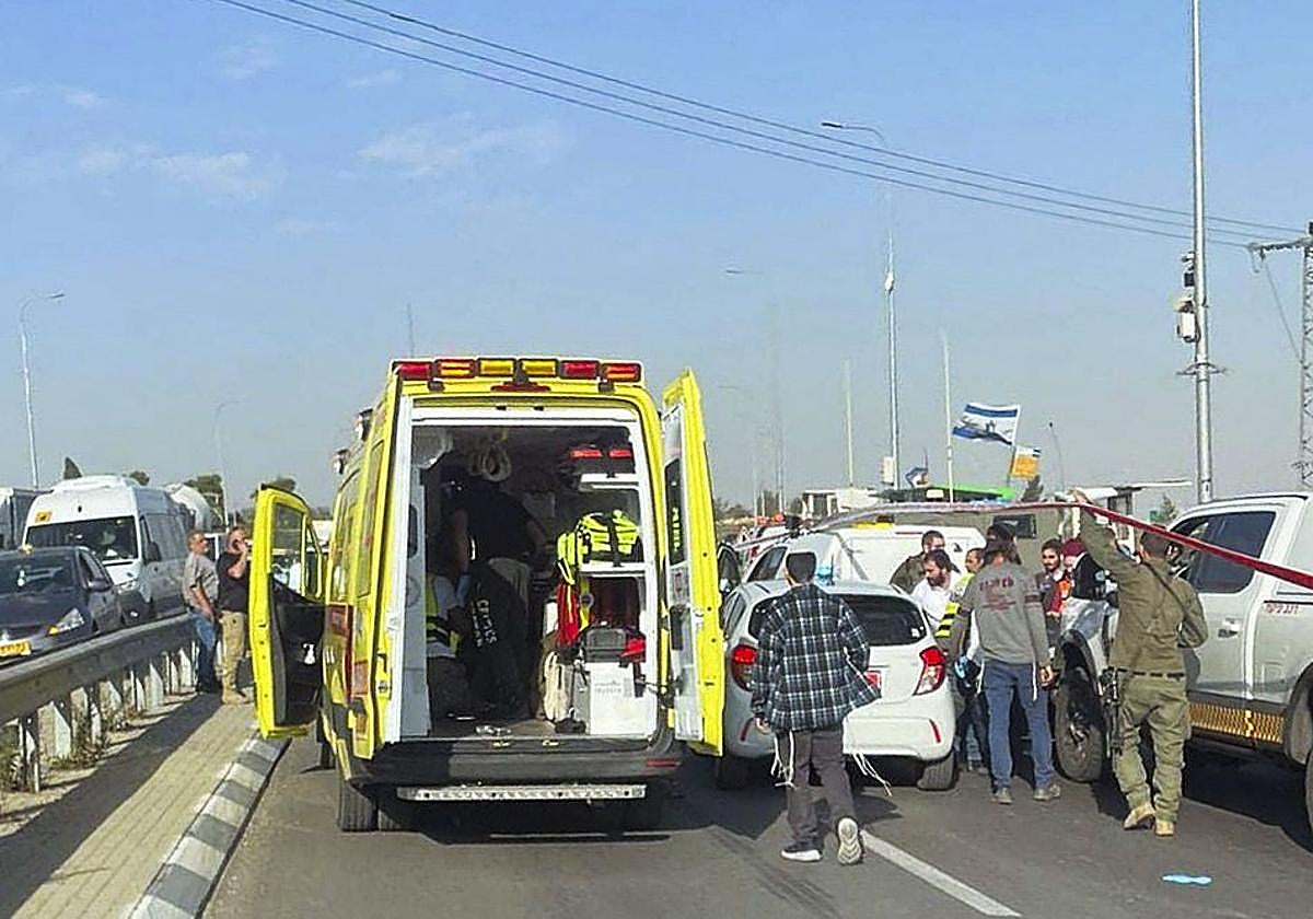 Los equipos de emergencia en el lugar de los hechos.